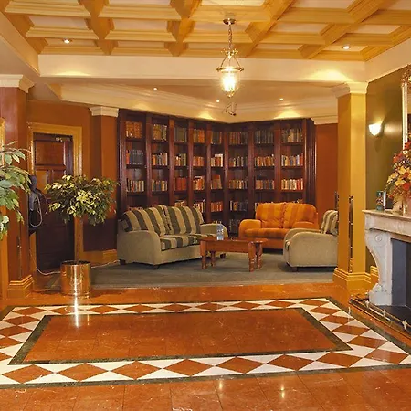 Tralee Central Hotel 3*